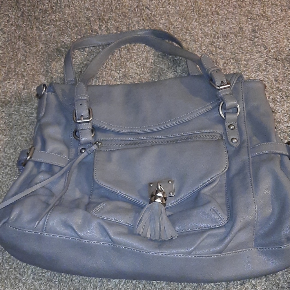 This a Jessica Simpson purse